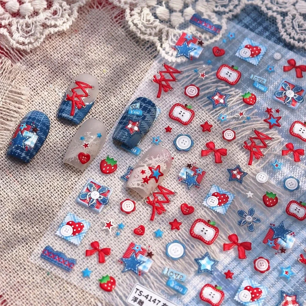 Nail Art Denim - スイートクールパッチワークフラワースタースクエアデニムデザイン3D自己粘着ネイルアートステッカーアップルラブボタンちょう結びマニキュアデカール
