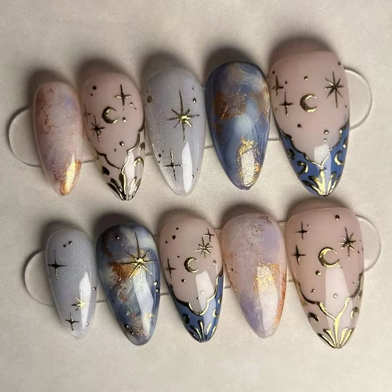 24枚入りショートアーモンドネイルセット、フルカバースターム - Nail Art Maroon のレビューと価格