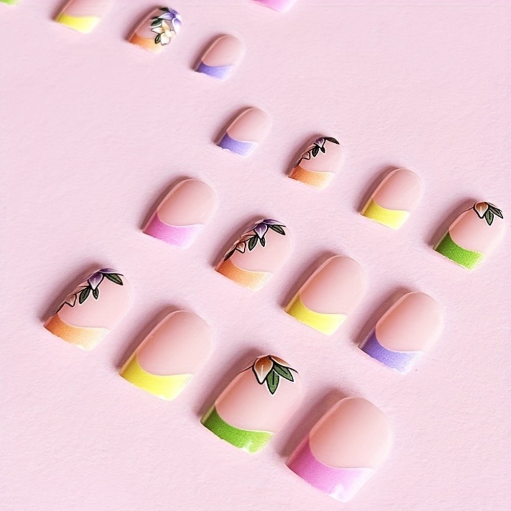 24枚入り ピンクの花柄フレンチチップ 光沢＆エレガントなフ - Press On Nail Set のレビューと価格