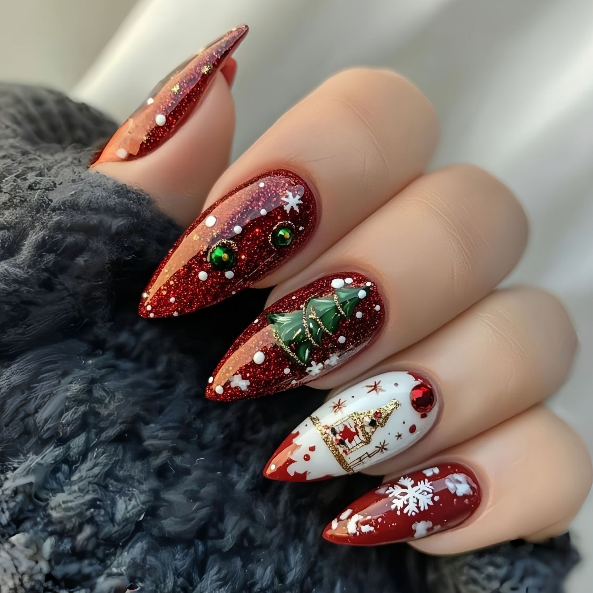 クリスマスパーティー用ミディアムフェイクネイル 雪の結晶 ク - Press On Nail Set のレビューと価格