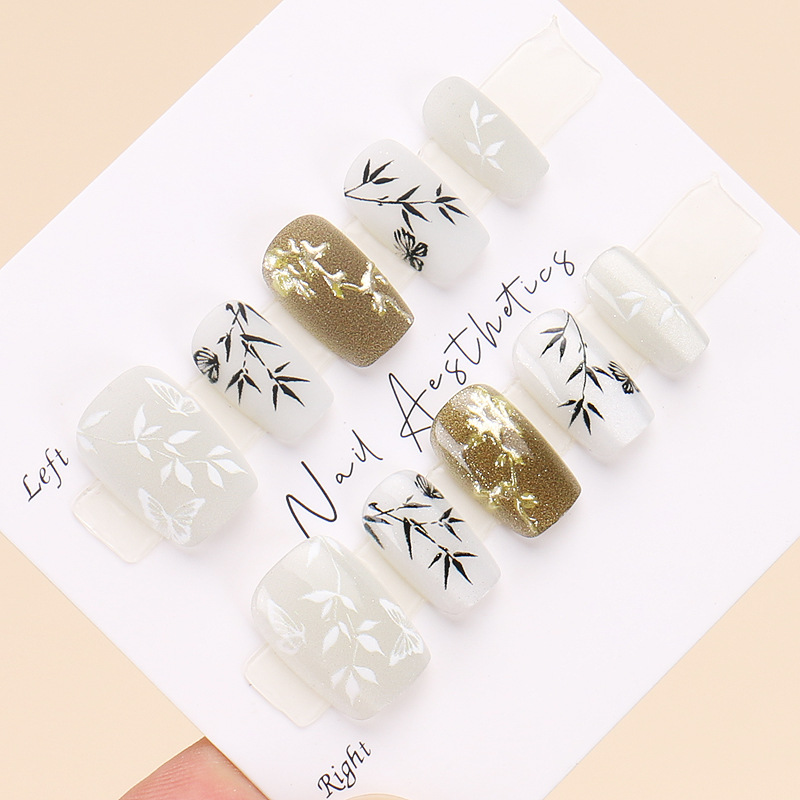 24枚セット 新中国風 竹模様 プレスオンネイル フェイクア - Press On Nail Set のレビューと価格