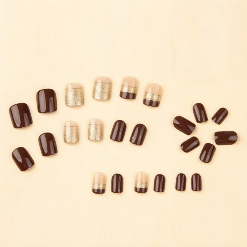 女性用ショートスクエアフェイクネイル、光沢のあるブラウンのチ - Press On Nail Set のレビューと価格