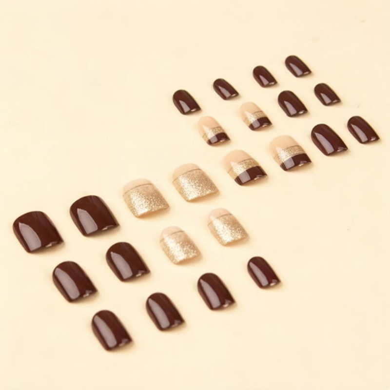 女性用ショートスクエアフェイクネイル、光沢のあるブラウンのチ - Press On Nail Set のレビューと価格
