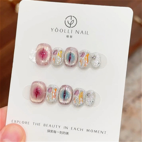 10個入り パープル ショート ラウンドヘッド つけ爪 キラ - Press On Nail Set のレビューと価格