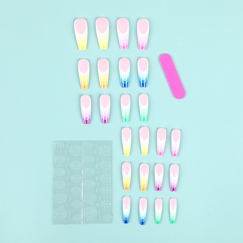 女性・女の子向けY2Kグラデーションブルーパープルブラウン幾 - Press On Nail Set のレビューと価格